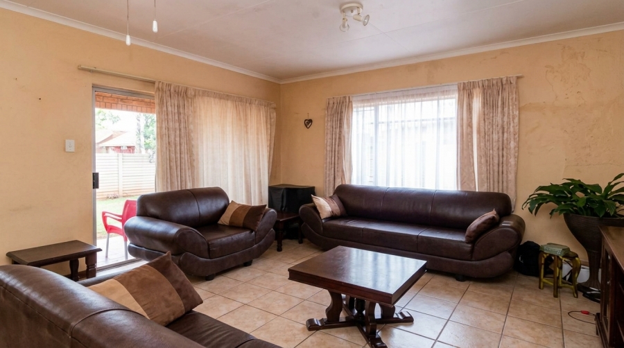 3 Bedroom Property for Sale in Azalea Park North West